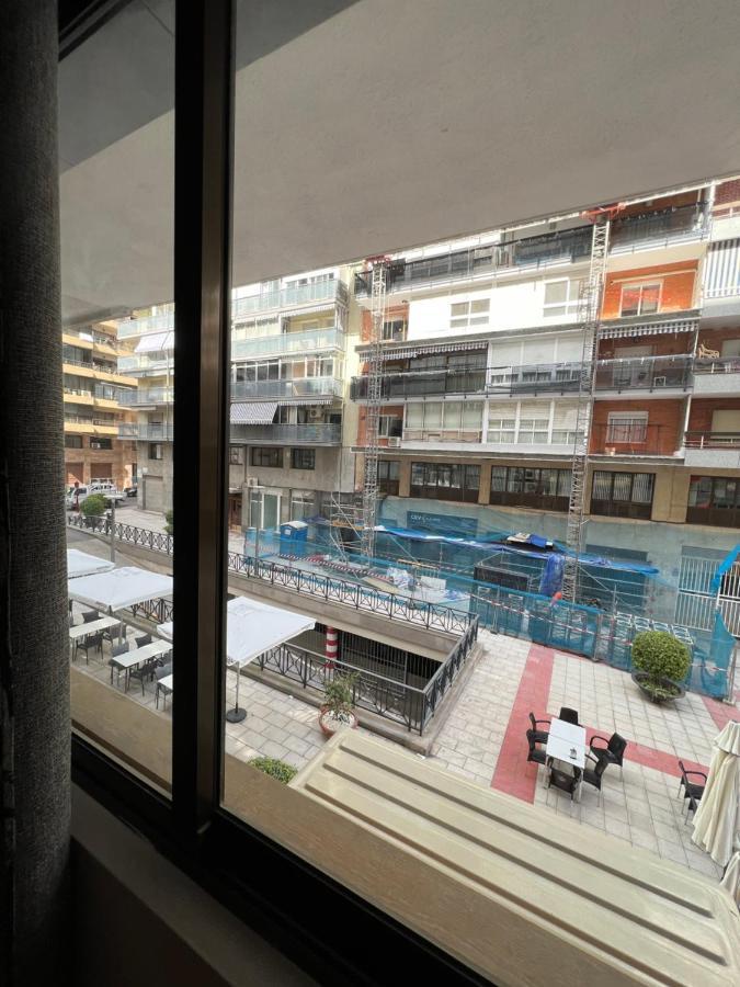 Pension La Parada Alicante Eksteriør billede
